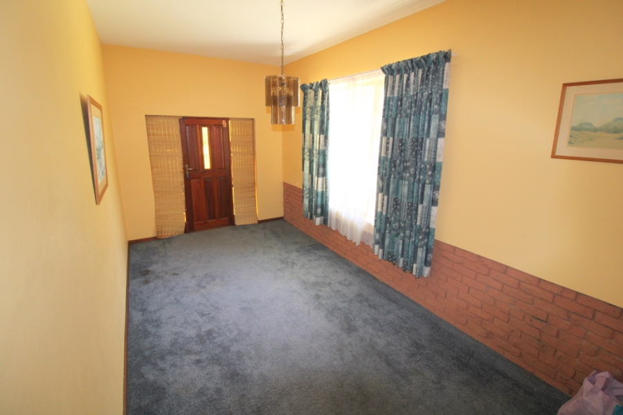 4 Bedroom Property for Sale in Denneoord Western Cape